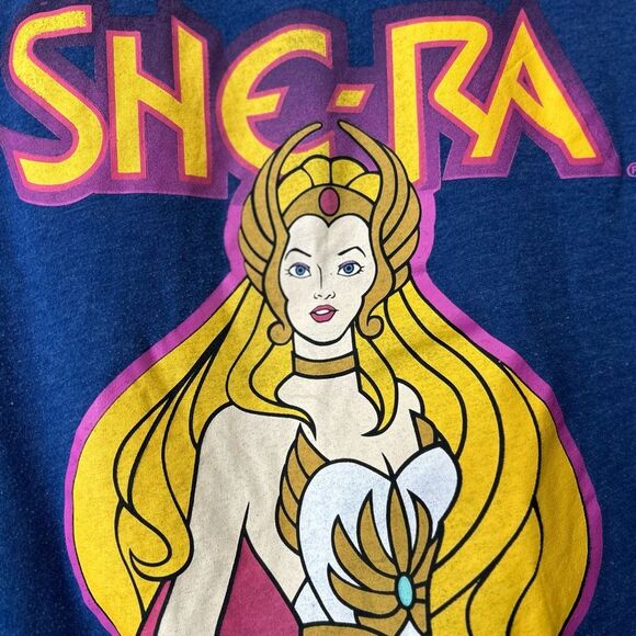 You’re the Princess of Power in this blue She-Ra T-shirt. Size YM - Picture 2 of 4